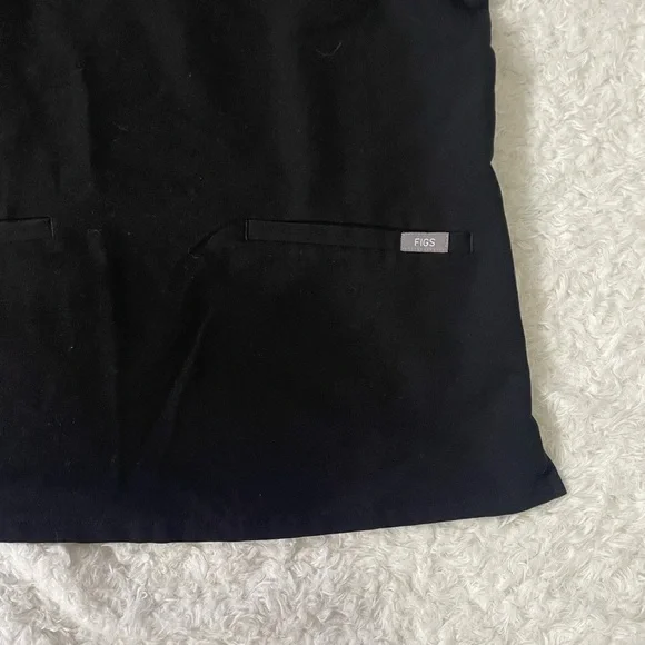 Figs Women's Short Sleeve Black Top - Picture 8 of 8